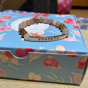 Beaded bracket